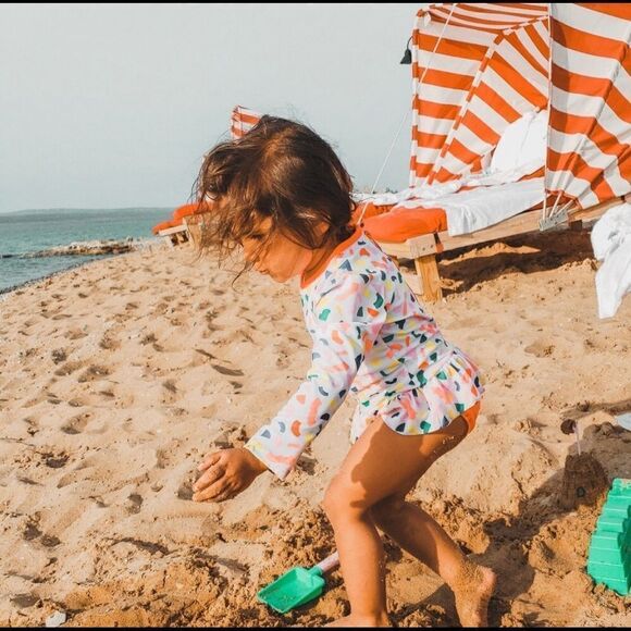 2/$20 Cat & Jack Retro Pattern Long Sleeve 1 piece - Picture 7 of 8